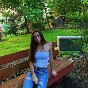 Meet your Posher, Keeley